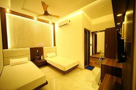 Hotel Byke Ride - Walkable from Agra Cantt Railway Station
