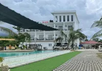 RedDoorz @ PWL Exclusive Resort Cebu Hotels in Carmen
