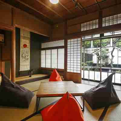 山崎旅館Q 中門前屋 Rooms