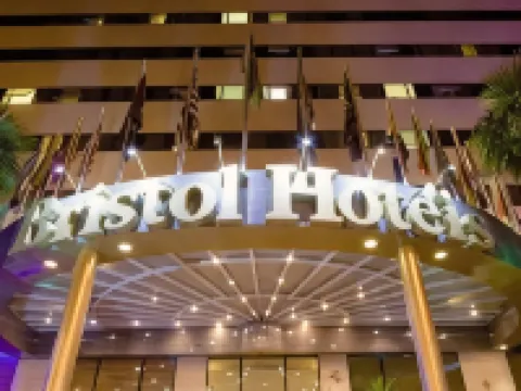 Bristol International Airport Hotel - Guarulhos グアルリョスのホテル