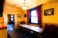 The Tasmanian Inn Hotels in North Hobart
