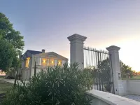 Château de Neyran Chambre d'hôtes & Spa