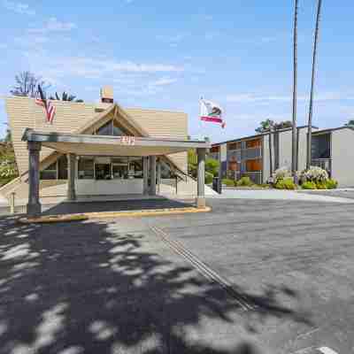 紅木城晚安旅館 Hotel Exterior