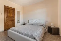 AnaeleHouseapartments Ltb