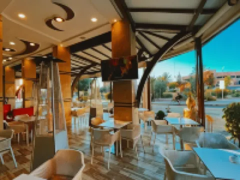 Chay豪華公寓 瓦爾扎扎特酒店