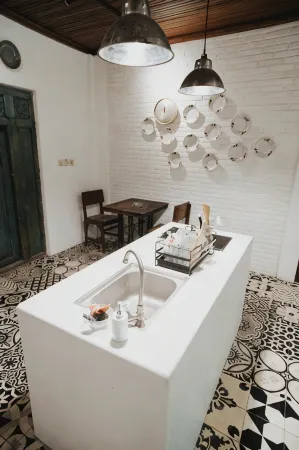 Omah Djagan Отели рядом с достопримечательностью «KAMPOENG GERABAH»