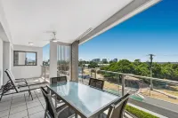 Rovera Apartments Hotels in Twin Waters