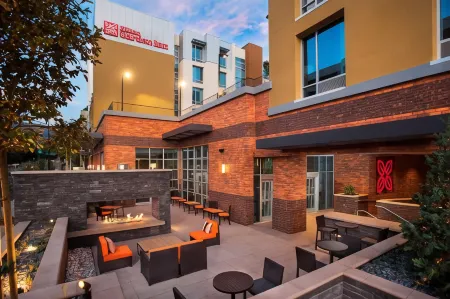Hilton Garden Inn Burbank Los Angeles