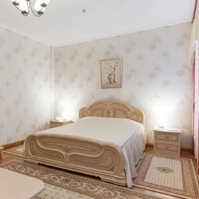 Губернская Отели в г. 