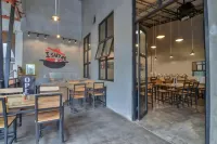 Image Hotel & Resto Hotel di Regol