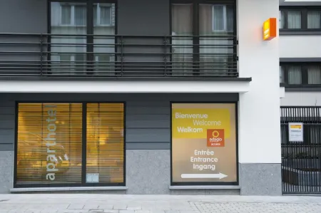 Aparthotel Adagio Access Paris Quai d'Ivry Отели рядом со станцией Ivry-sur-Seine railway station