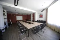 Vardzia Resort Hotels in Tmogvi