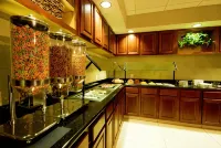 Hawthorn Extended Stay by Wyndham Kingsland - breakfast