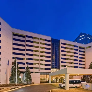 Hilton Chicago/Oak Brook Suites