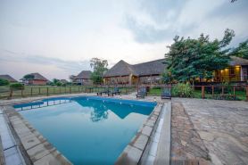 Ihamba Lakeside Safari Lodge