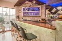 Maritina Apartments Các khách sạn gần Anthony Quinn Bay