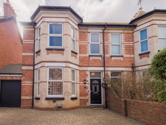 TLC Exmouth Bed and Breakfast