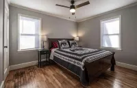 Elk Spur Outpost – Wine, Hike, Walk to Fun! Hotels in Elkin