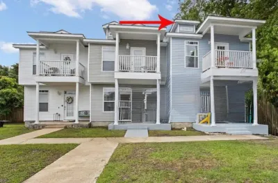 Family Fun Beach House, Sleeps 8, Pool - 9 minute walk to beach close to casinos Hotels near Airport Plaza
