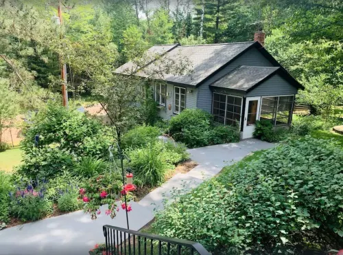 Secluded Northwoods getaway on beautiful Lake Nokomis