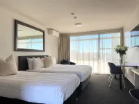 Bluewater Hotel - parking