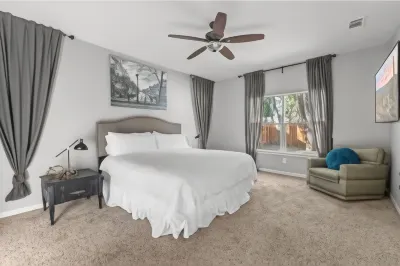 Elegant Open Concept with High-End Amenities - Stunning Oasis Hotels near Dallas Baptist University