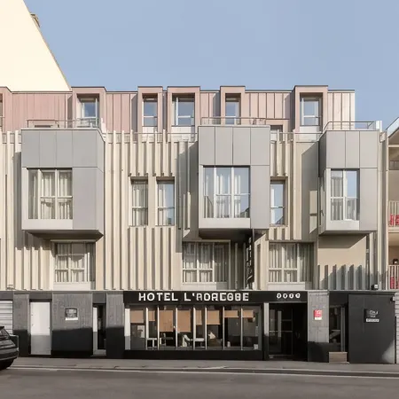 Hôtel l'Adresse Отели в г. Сен-Мало