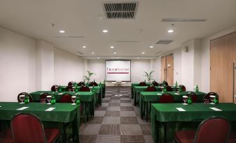 fave+ hotel Palembang