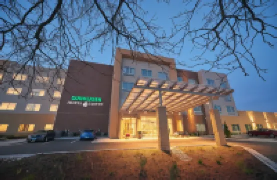 Gundersen Hotel & Suites