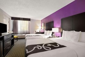 La Quinta Inn & Suites by Wyndham Miami Lakes