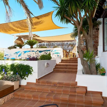 Hostal Illes Pitiüses