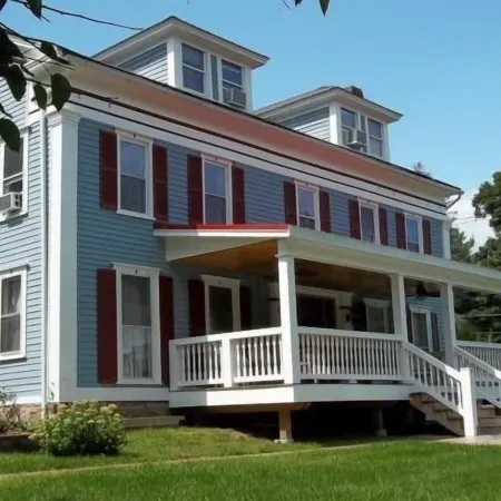 Tin Brook Bed & Breakfast
