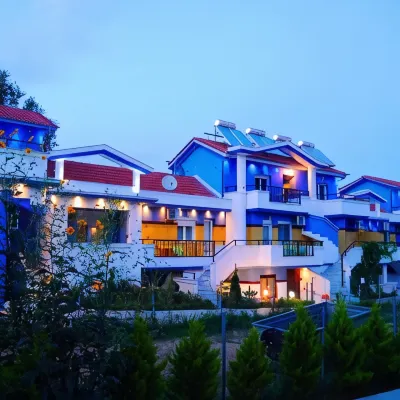 Blue Sea Beach Resort Hotels near Marble Beach