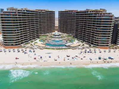 Beach Front, Closest to Pools & Beach, Huge Great Room, Phase 2, Bonus Bunkroom Hotel a 