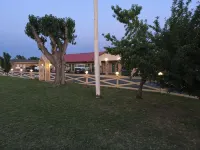 Green Bird Inn Hotels in Vernon