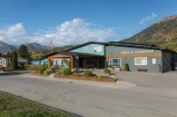 Red Tree Lodge Hotels in Fernie