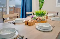 22min drive to Niagara. Sleeps 10. 1GB. 5 Bd/4 Bth