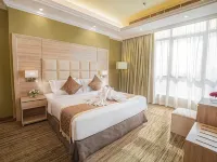 Iridium 70 Hotel Hotels near Refan Hall
