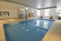Broome Park Hotel - Pools