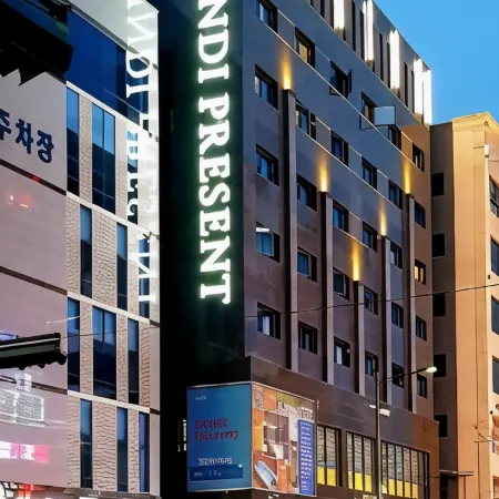 Guri Galmae Indi Present Hotel