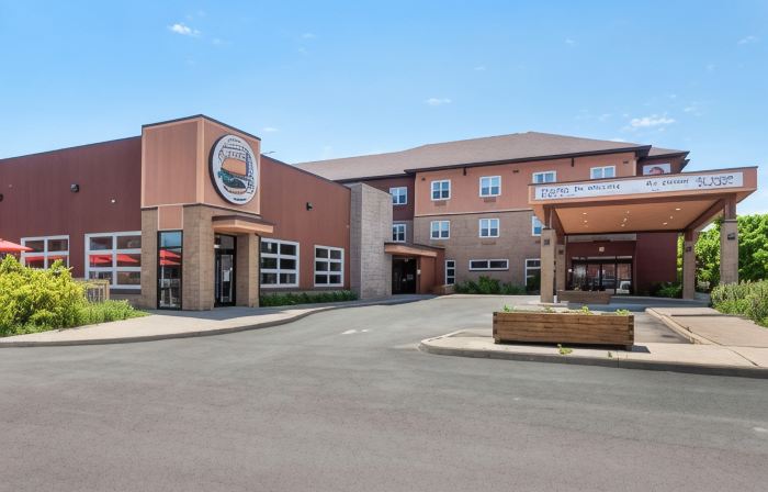 Best Western Plus Bathurst Hotel  Suites