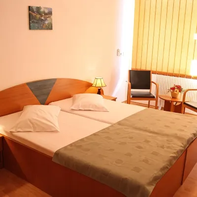 Hotel Sir Lujerului Отели рядом с достопримечательностью «Торговый центр AFI Palace Cotroceni»