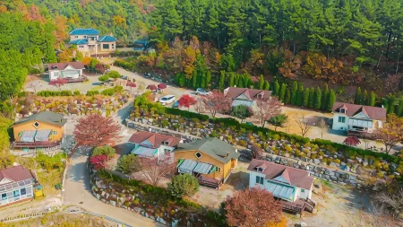 Seosan Fall in Love with the Sunset Pension Отели рядом с достопримечательностью «옥천암»