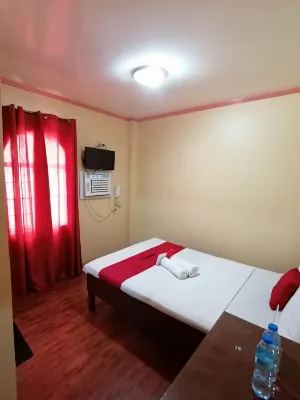RedDoorz near SM Batangas City Hotels near Nuciti Central