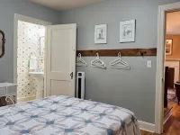 Storybook Cottage House Morehead KY 3 BR1.5 bath Downtown Hospital MSU Hotels in Morehead