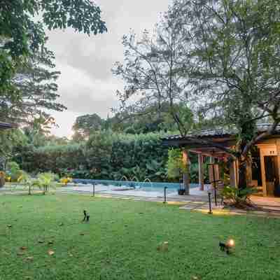 杜馬蓋地亨利度假村 Hotel Exterior