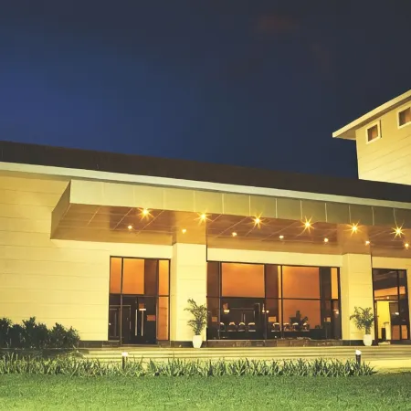 The Retreat Hotel & Convention Centre