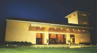 The Retreat Hotel & Convention Centre Hotels in der Nähe von Strand Aksa