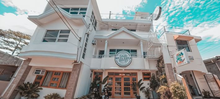 Casa Bicolandia Suites Hotels in Albay