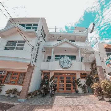 Casa Bicolandia Suites Hoteles cerca del Aeropuerto Internacional de Bicol